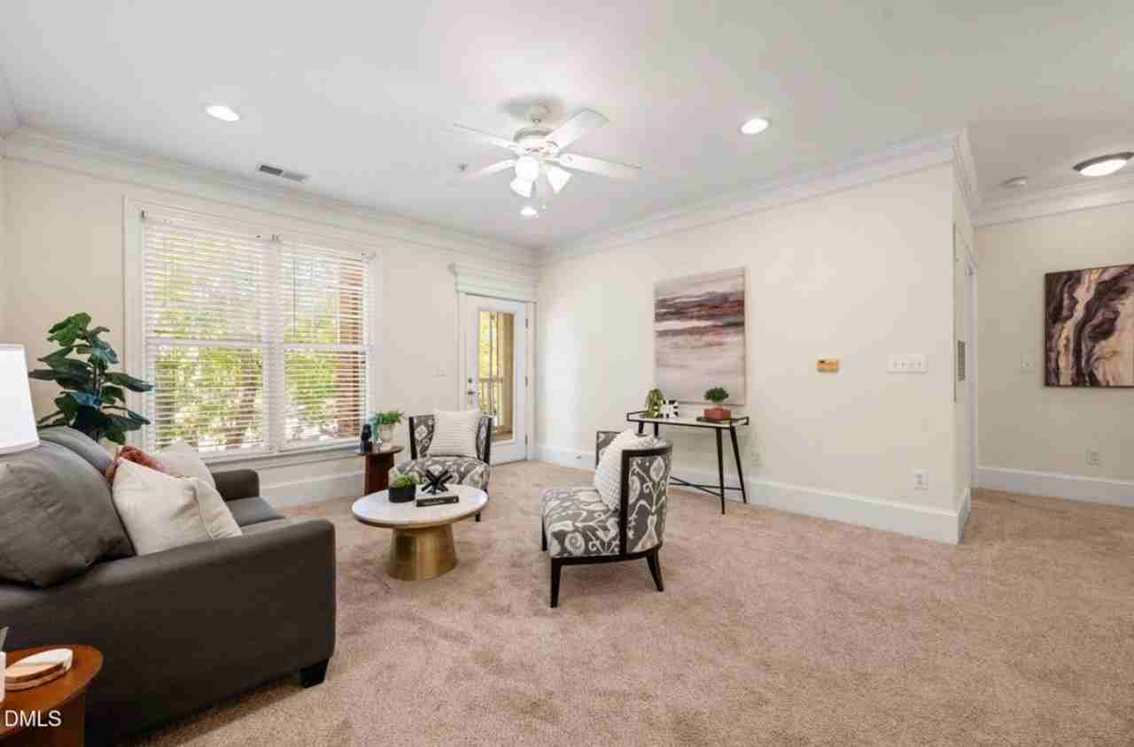 225 Waterford Lake Dr - Photo 5 of 21
