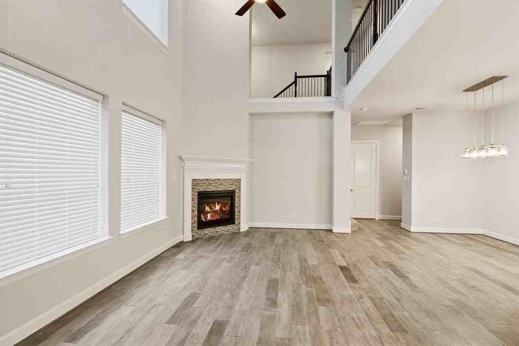 6305 Smithwick Dr - Photo 7 of 26