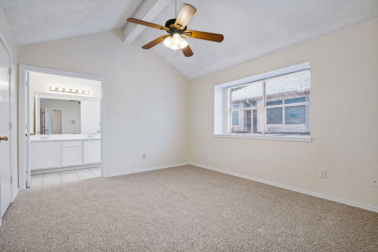 2230 Cedarwood Dr - Photo 6 of 12