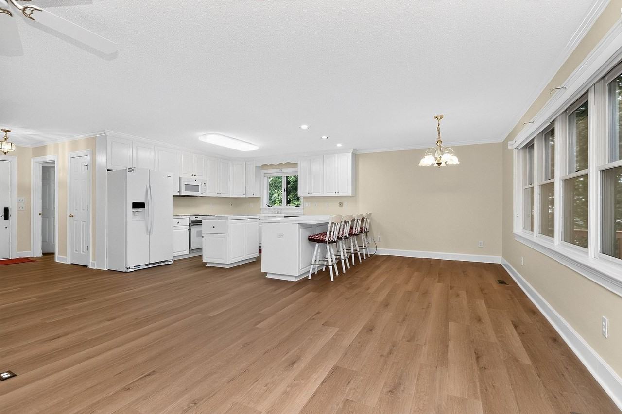 151 Seagrove Ln - Photo 2 of 50