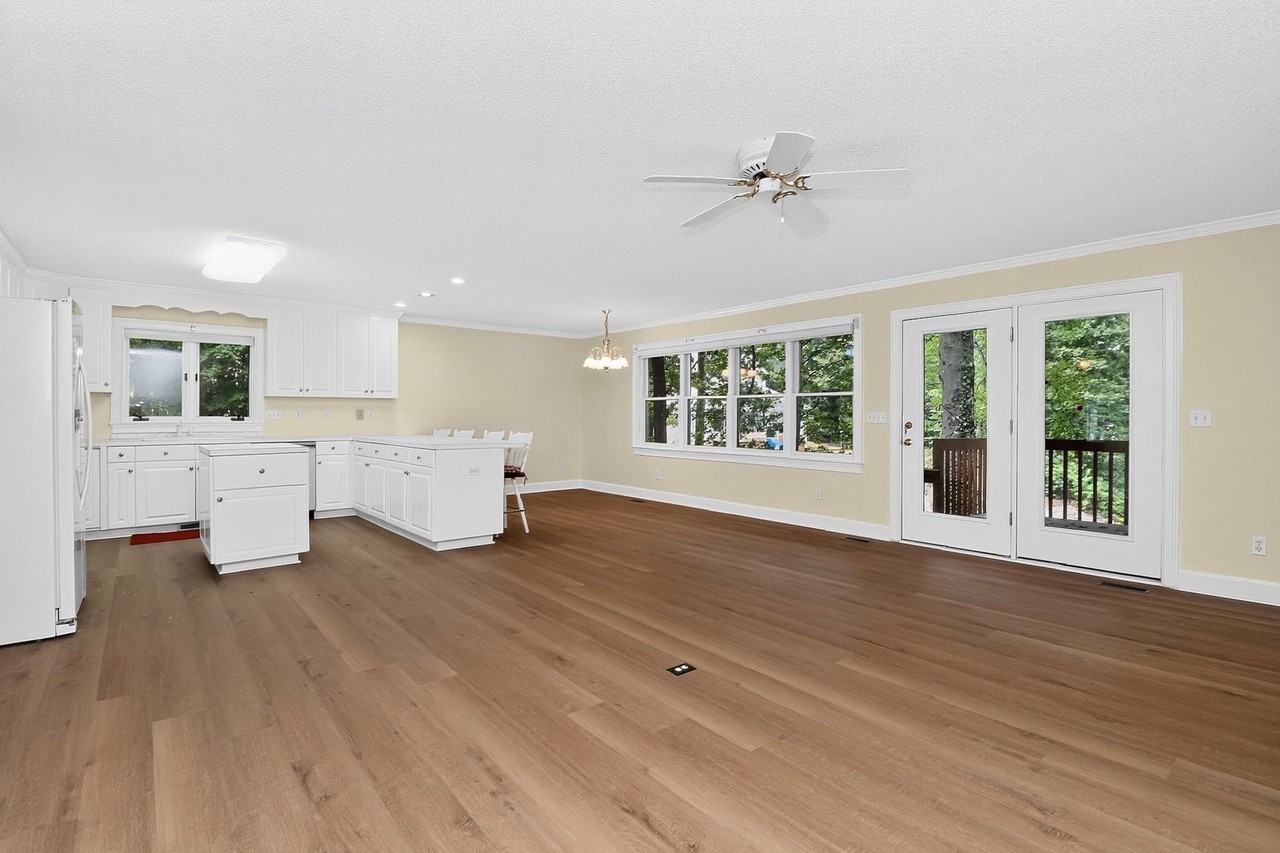 151 Seagrove Ln - Photo 6 of 50