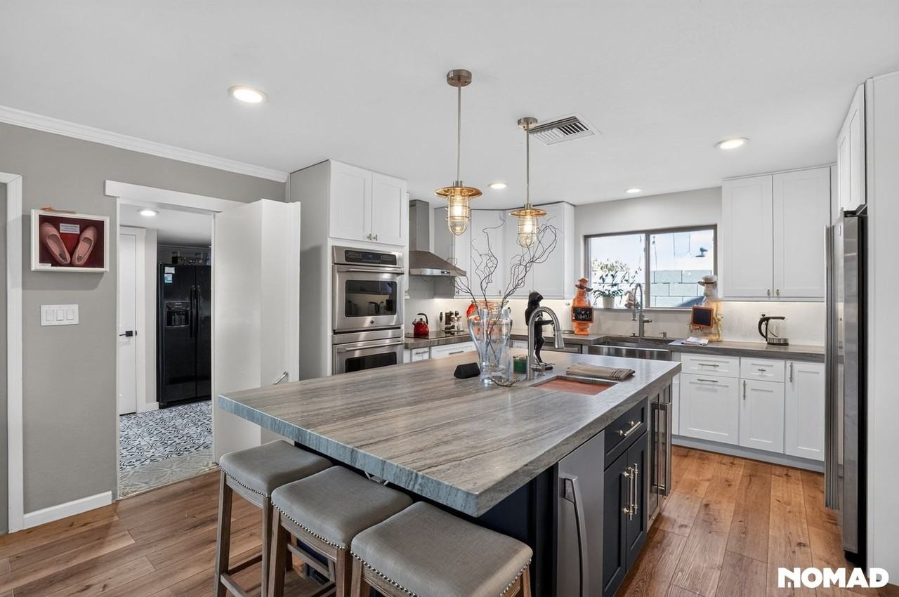 10838 N 37th Pl - Photo 3 of 50