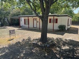 711 Hall St - Photo 1 of 1