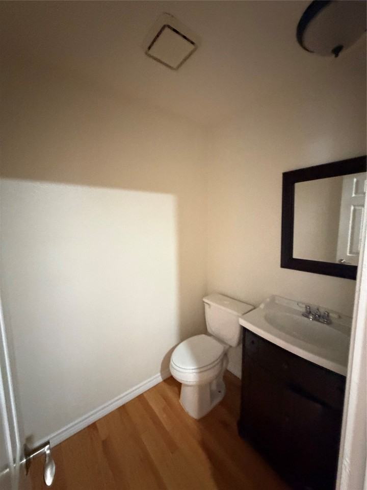 817 Pavillion St #101 - Photo 4 of 14