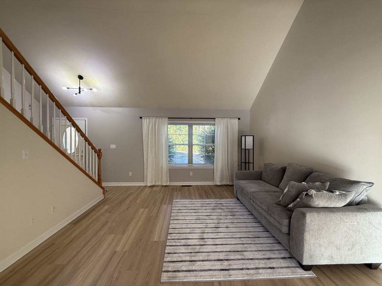 210 Amblewood Way - Photo 6 of 24