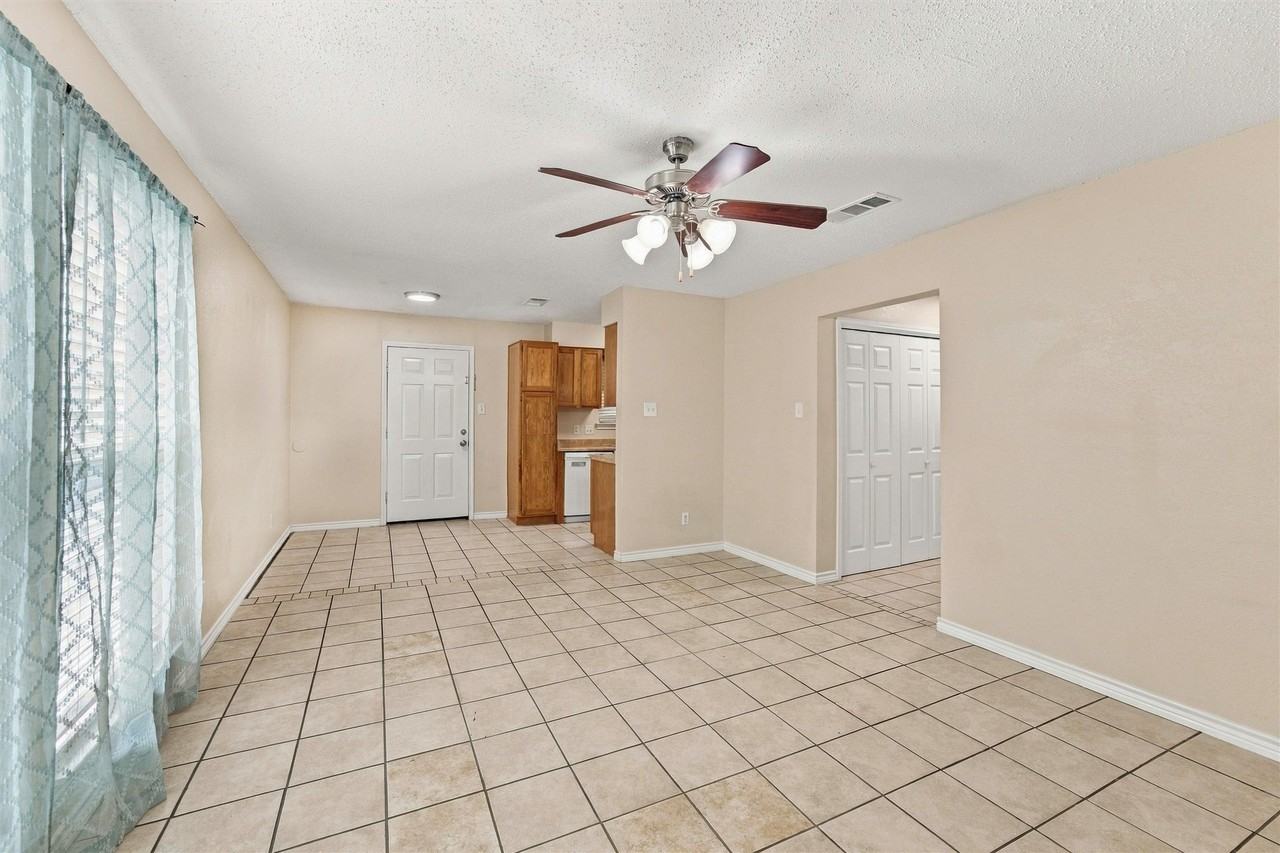 403 N 7th St #D - Photo 4 of 15