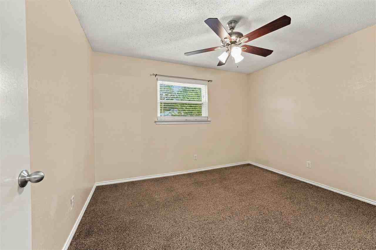 403 N 7th St #D - Photo 7 of 15