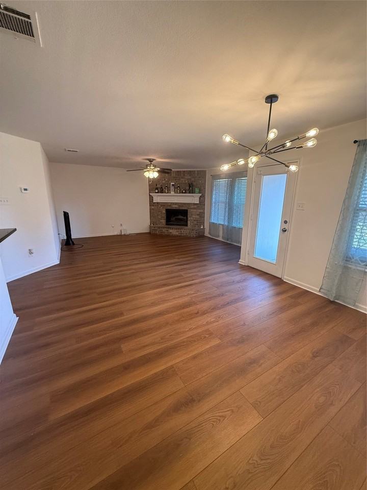 2034 Kings Forest Dr - Photo 5 of 14