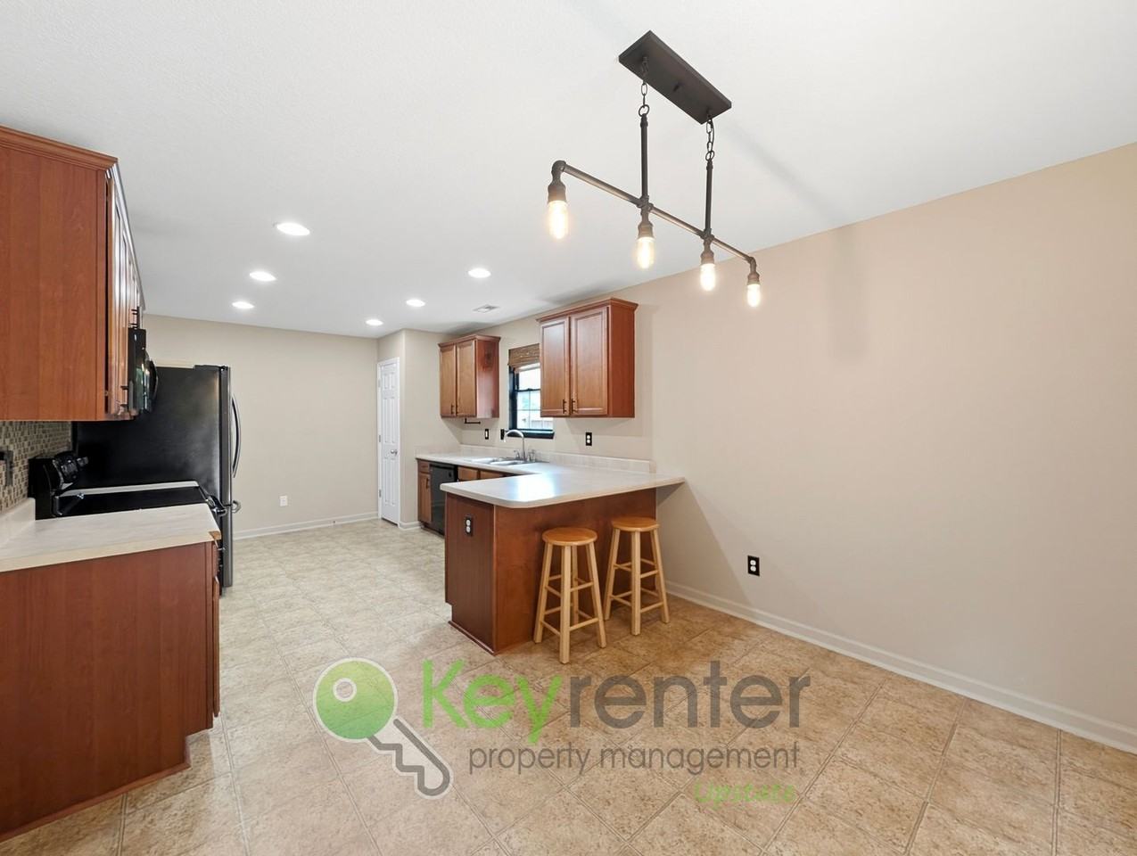 725 Fountainbrook Ln - Photo 7 of 20
