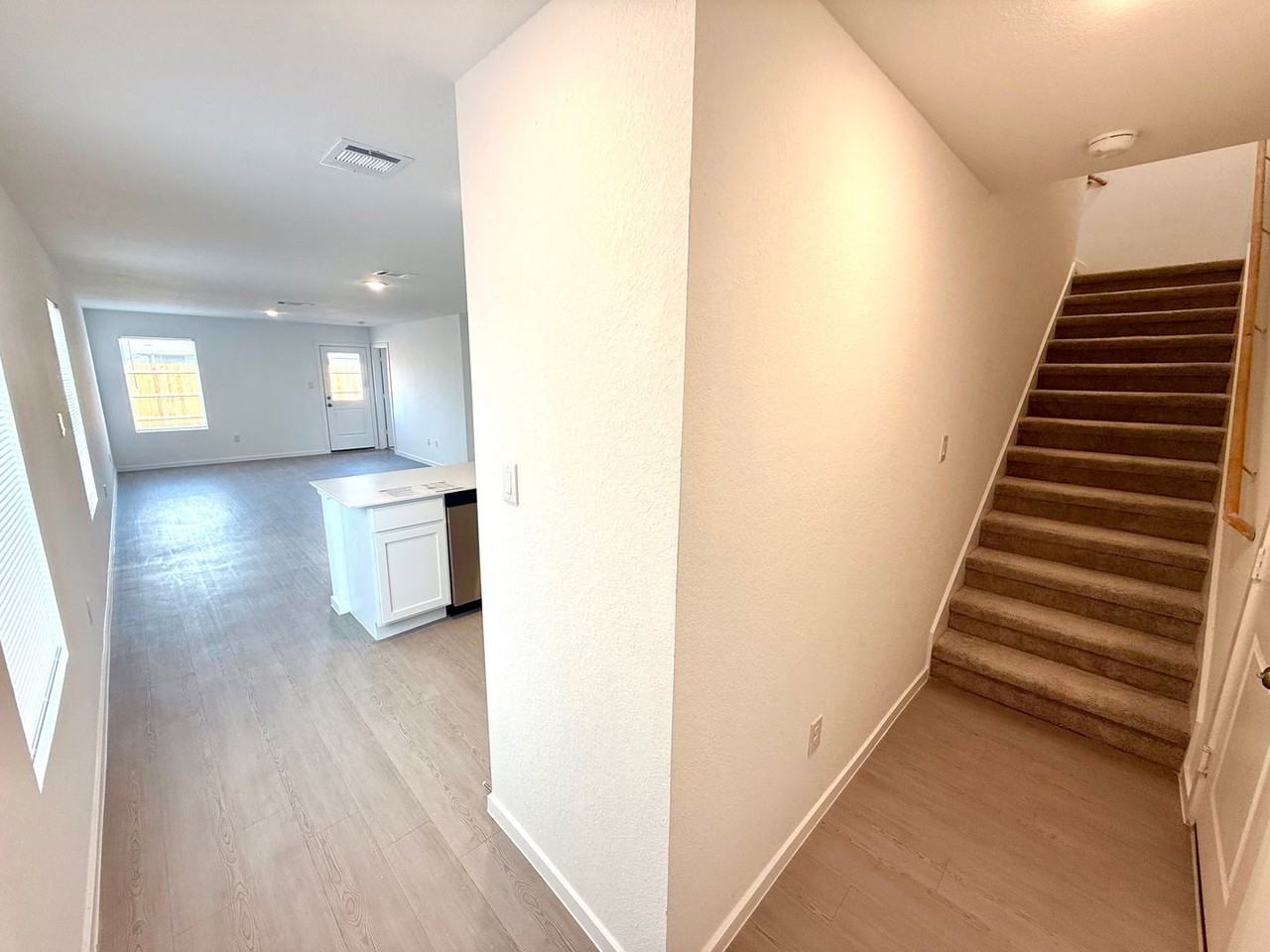 14915 Mudstone Pl - Photo 3 of 32