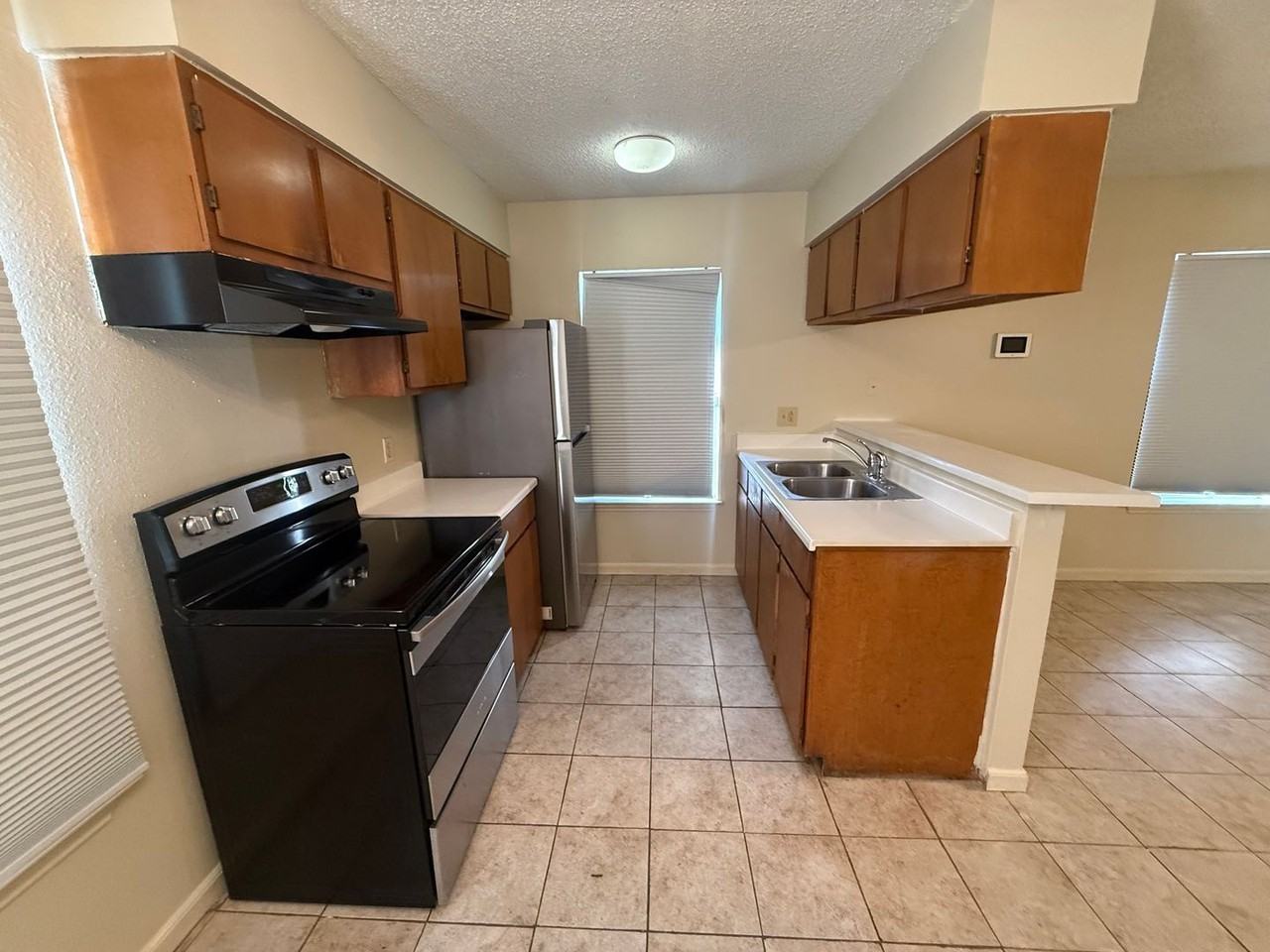 1807 W Olmos Dr - Photo 6 of 19
