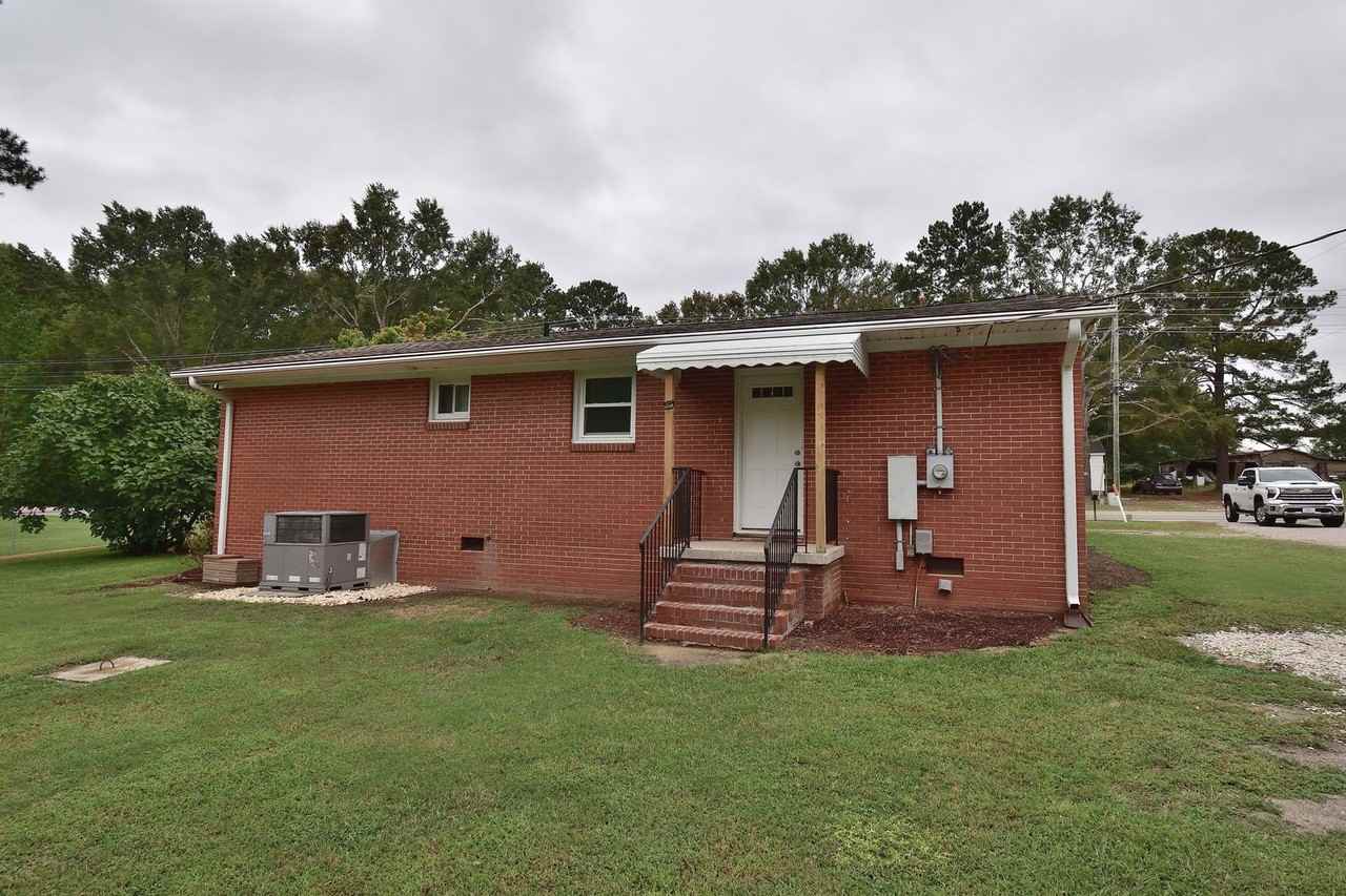 1591 Red Oak Rd - Photo 3 of 14