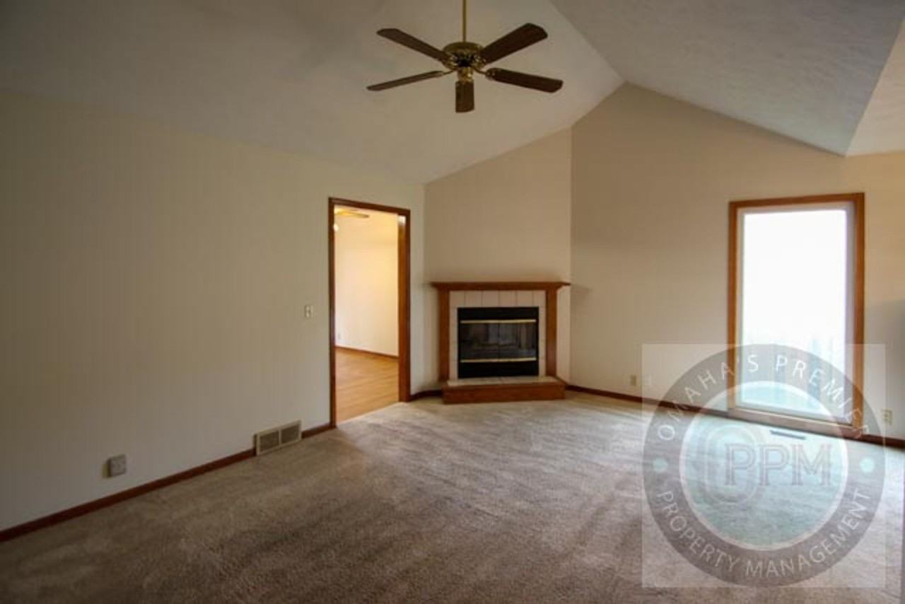 12079 Patrick Ave - Photo 2 of 23