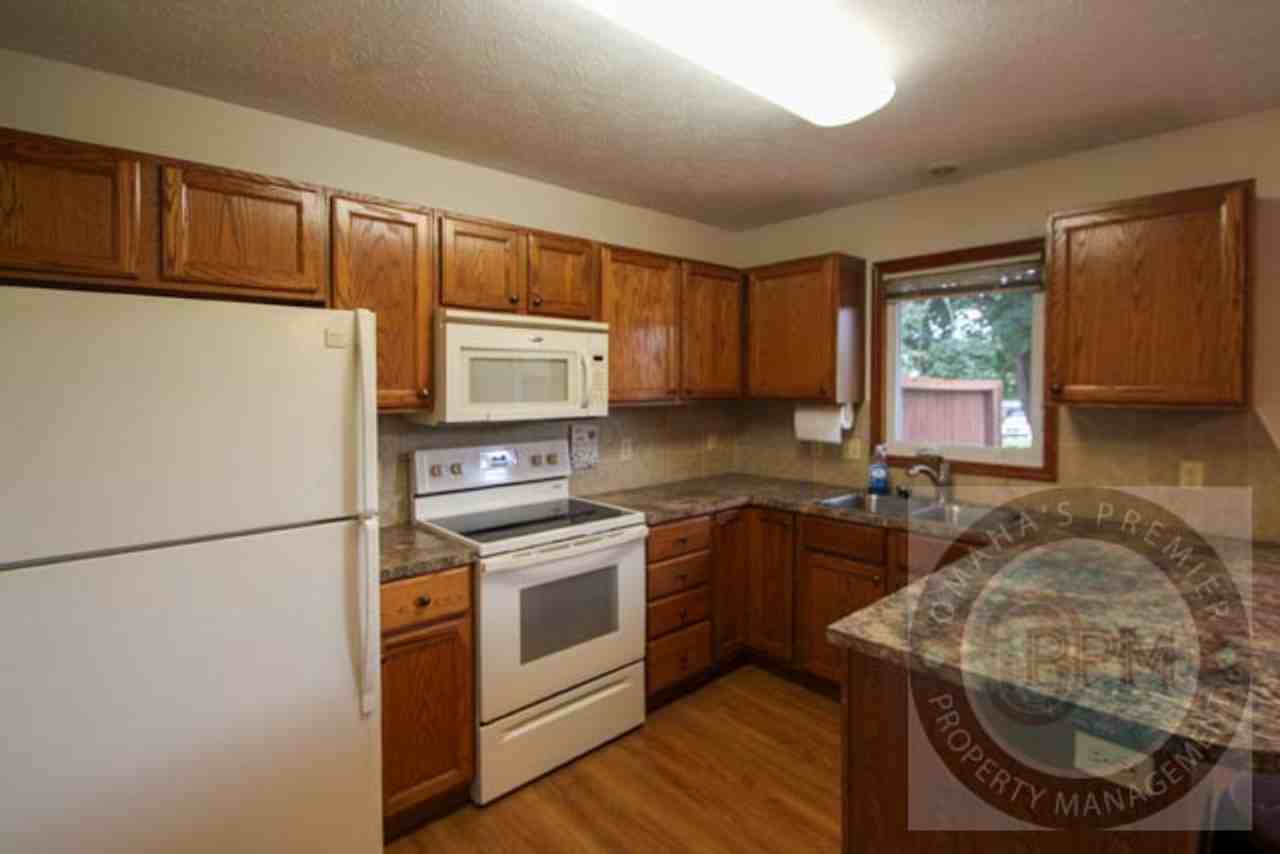 12079 Patrick Ave - Photo 7 of 23