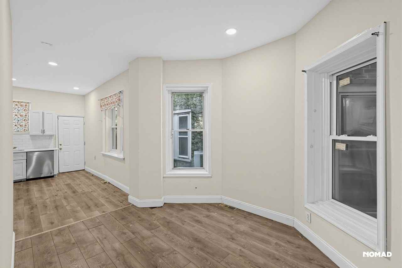 429 N 62nd St - Photo 6 of 31