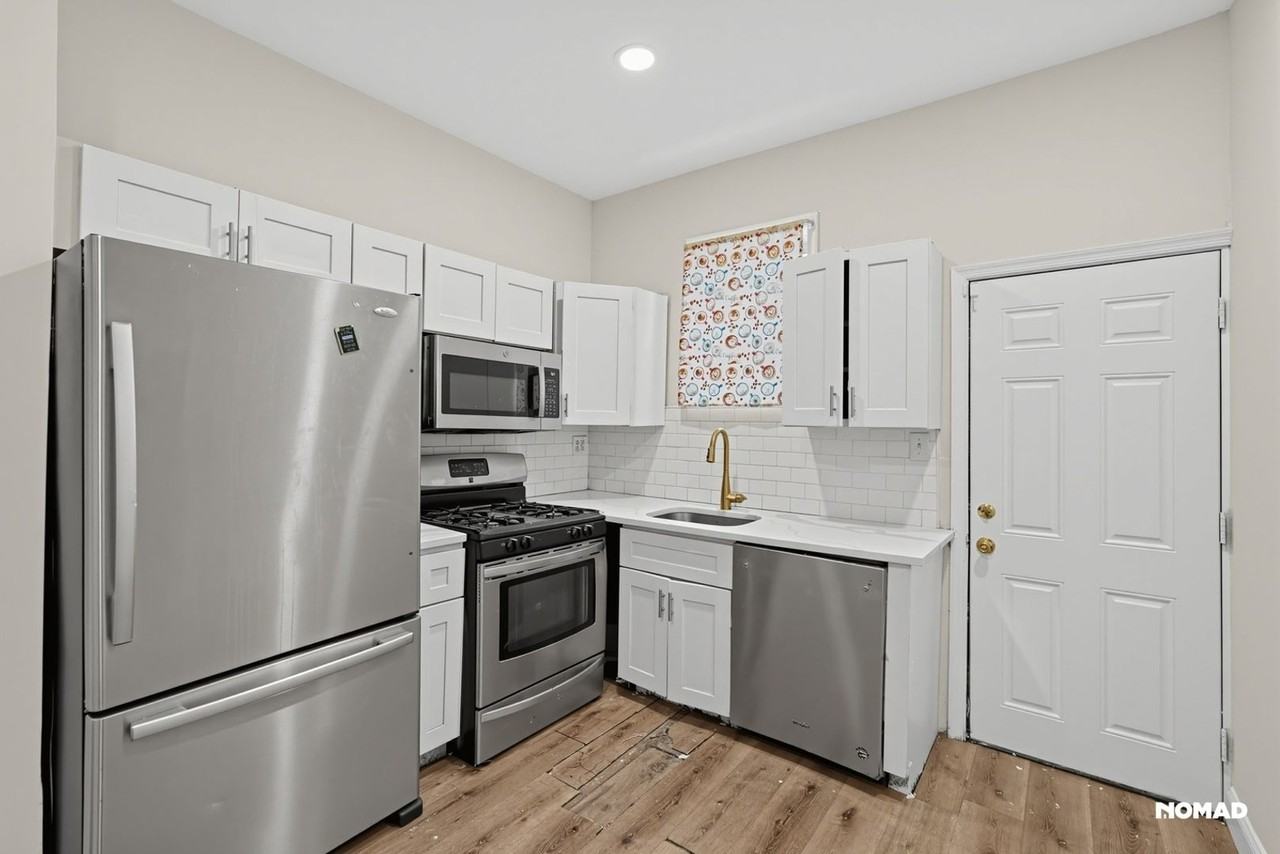 429 N 62nd St - Photo 3 of 31