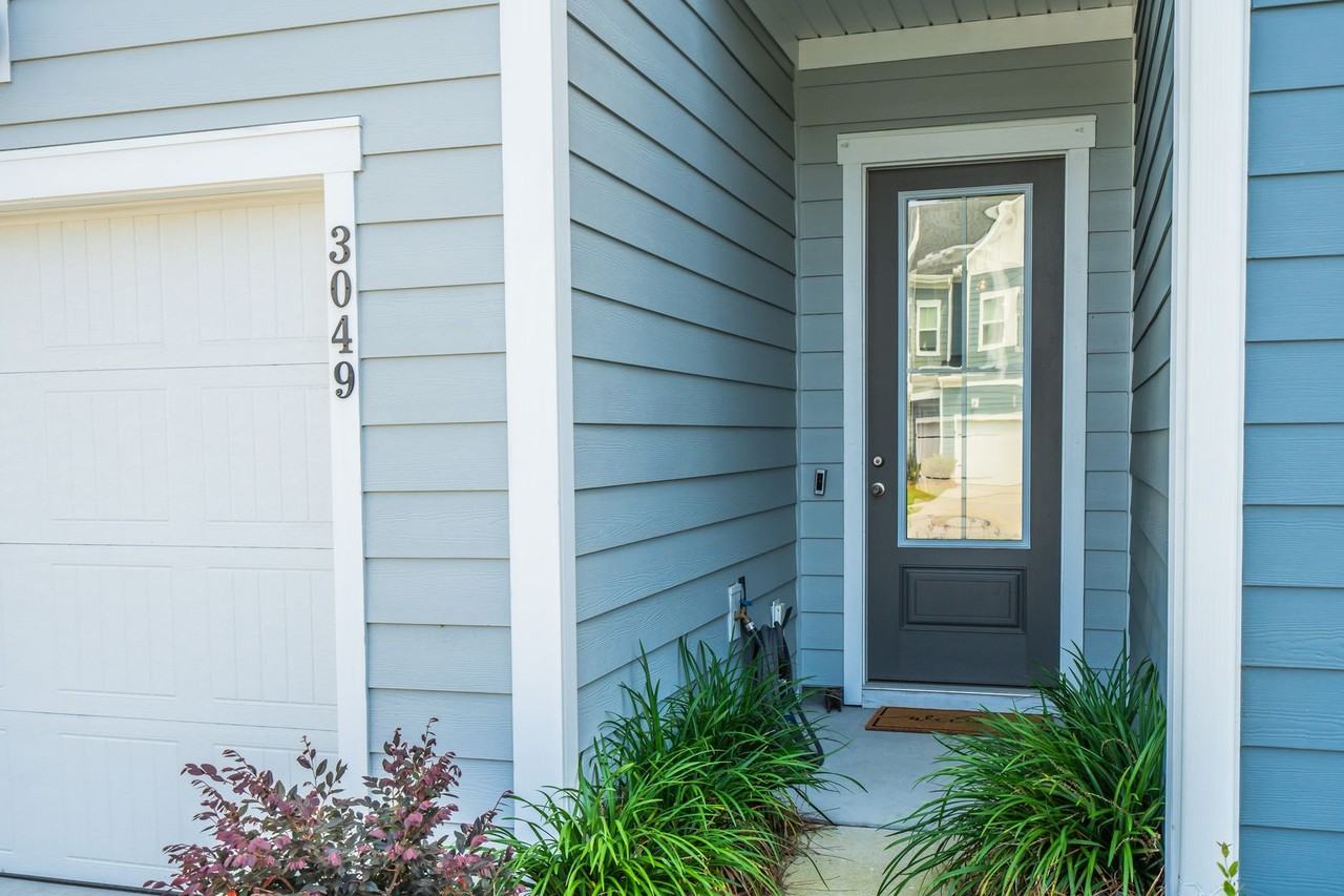 3049 Emma Ln - Photo 6 of 50