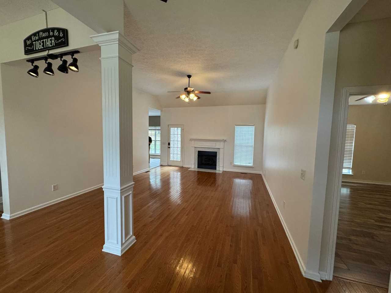 836 Ridgetop Dr - Photo 4 of 12