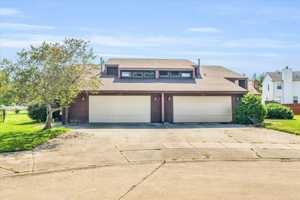 featured image of 2138 Peach St
