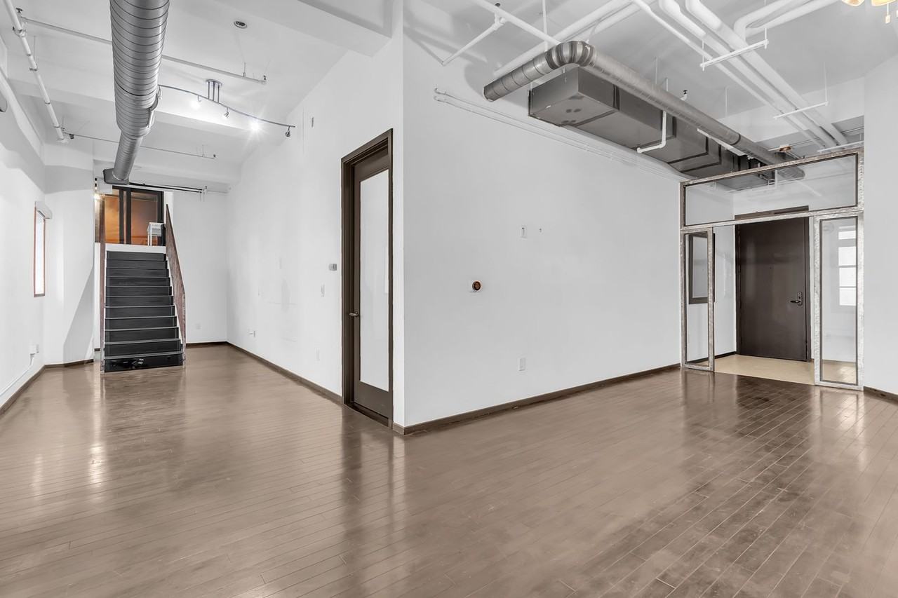 1645 Vine St - Photo 7 of 25