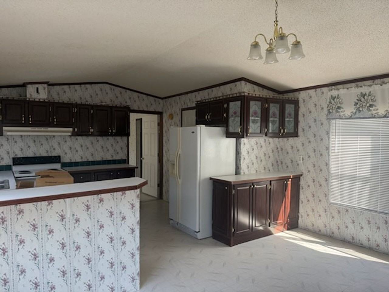 18314 County Road 4184 - Photo 4 of 14