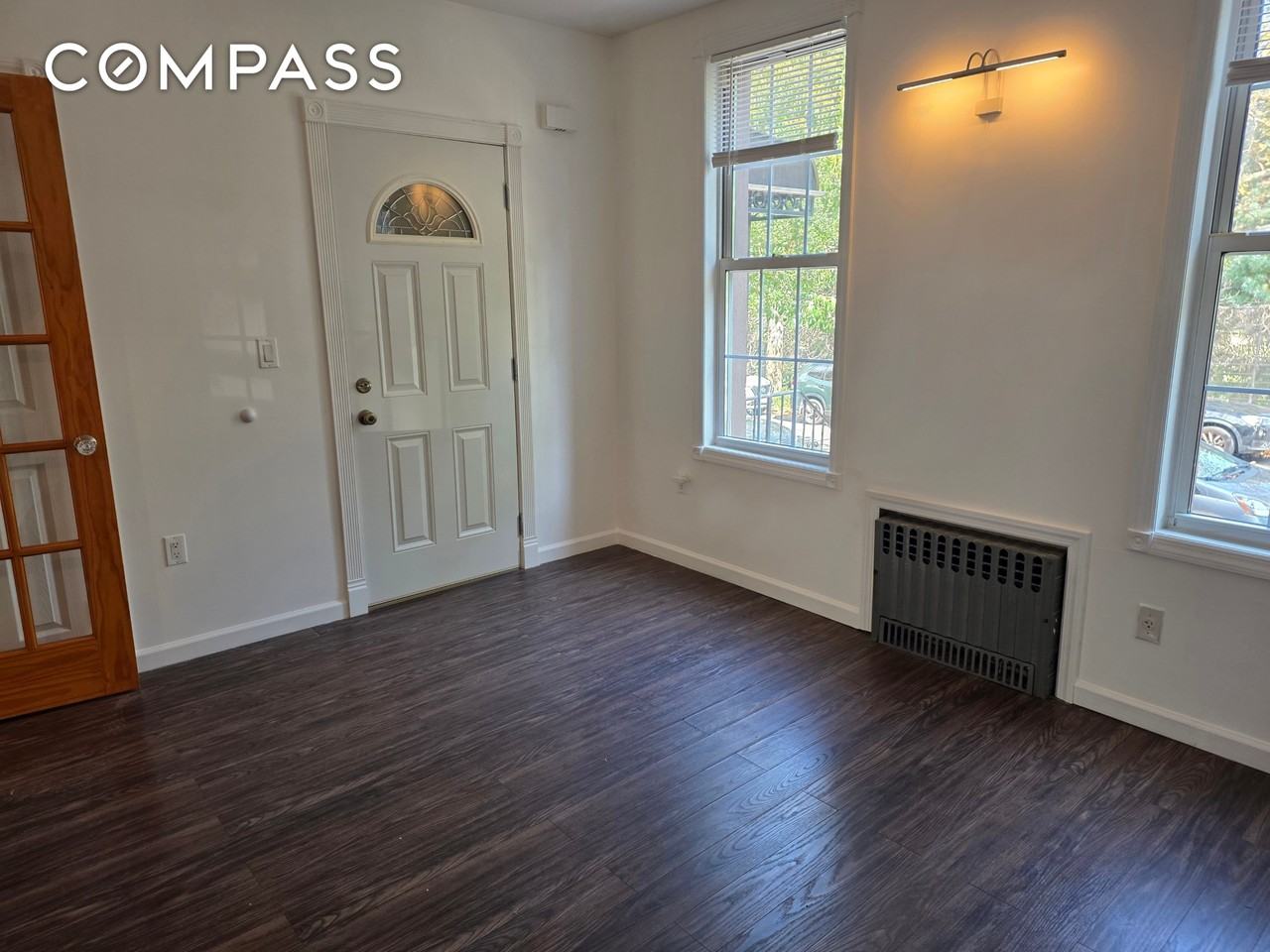 286 17th St #1 - Photo 6 of 24