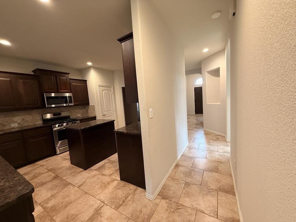 7211 La Escolara Ranch Rd - Photo 7 of 16