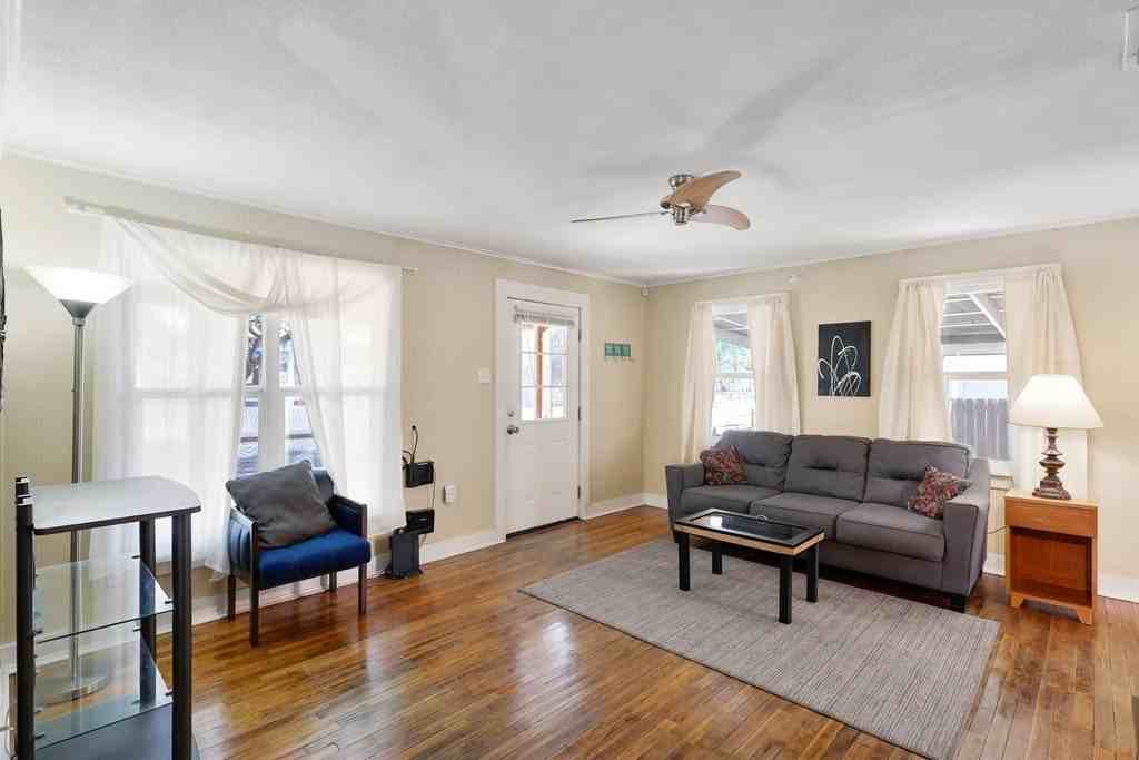 705 E Avenue E #1 - Photo 6 of 24