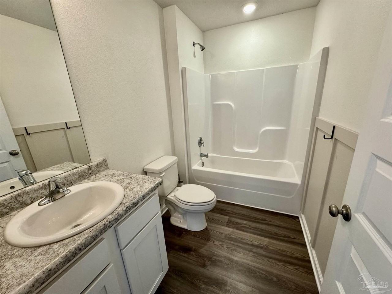 5265 Peach Dr - Photo 4 of 19