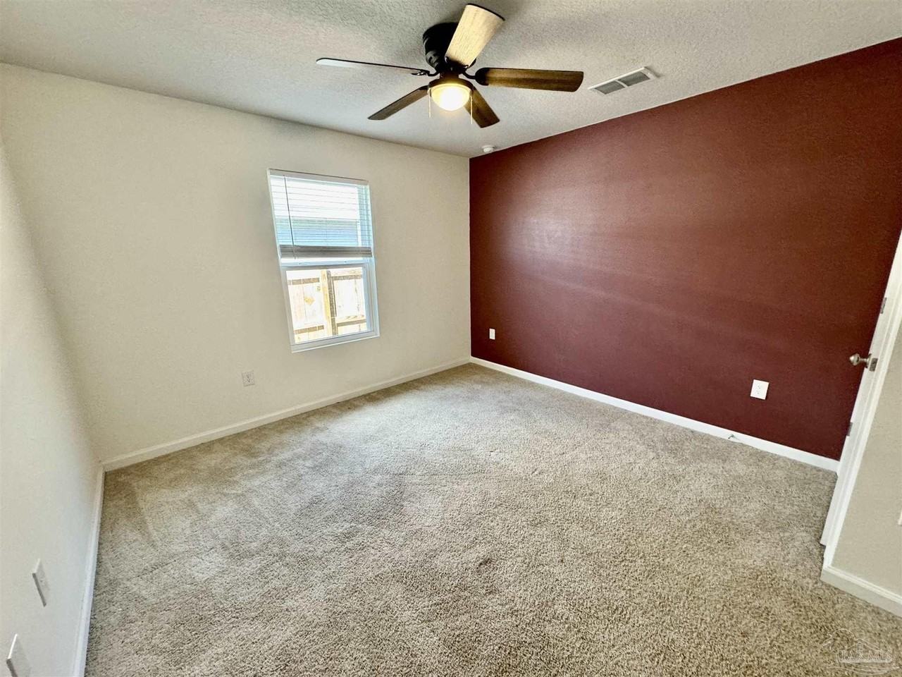 5265 Peach Dr - Photo 7 of 19