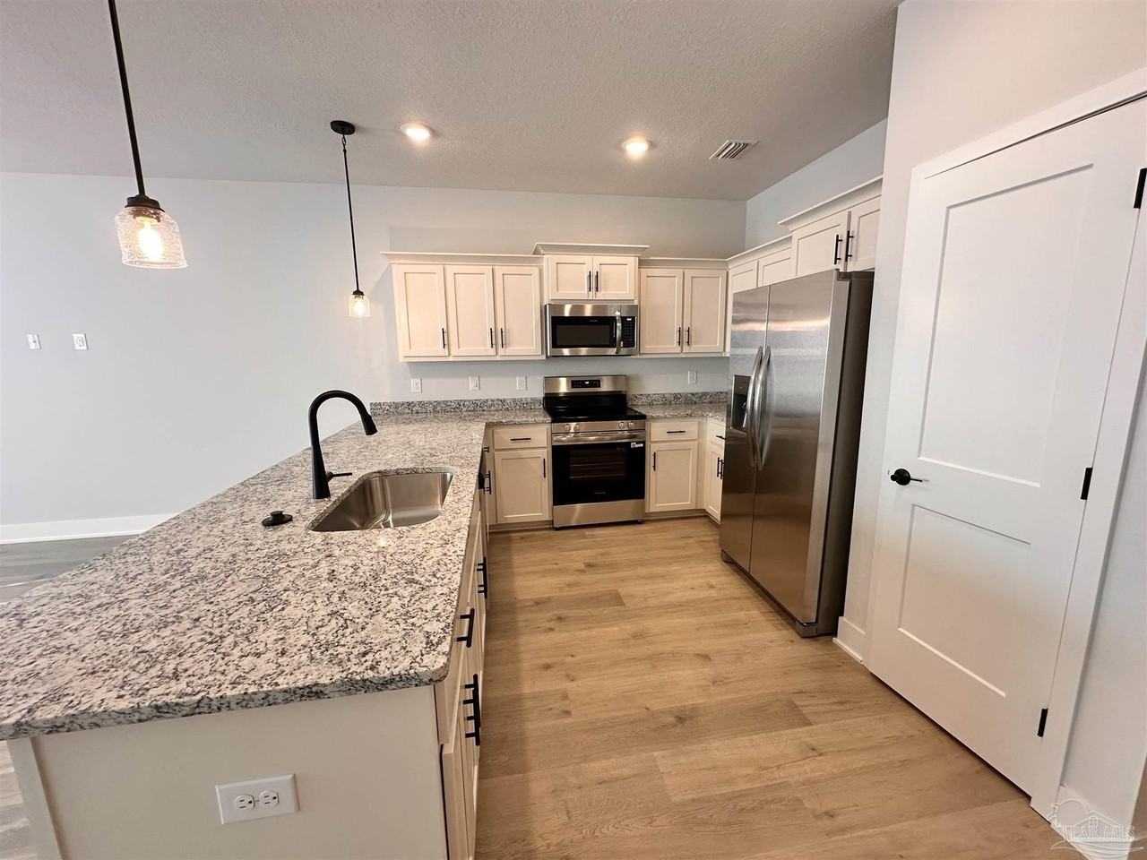 7067 Cedar Grove Rd - Photo 3 of 20