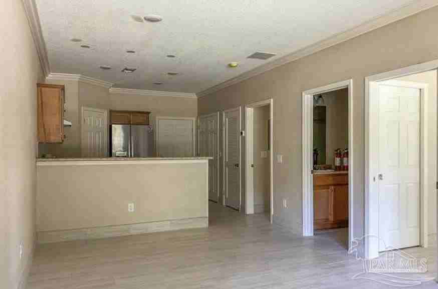 2425 E Johnson Ave #G - Photo 3 of 11
