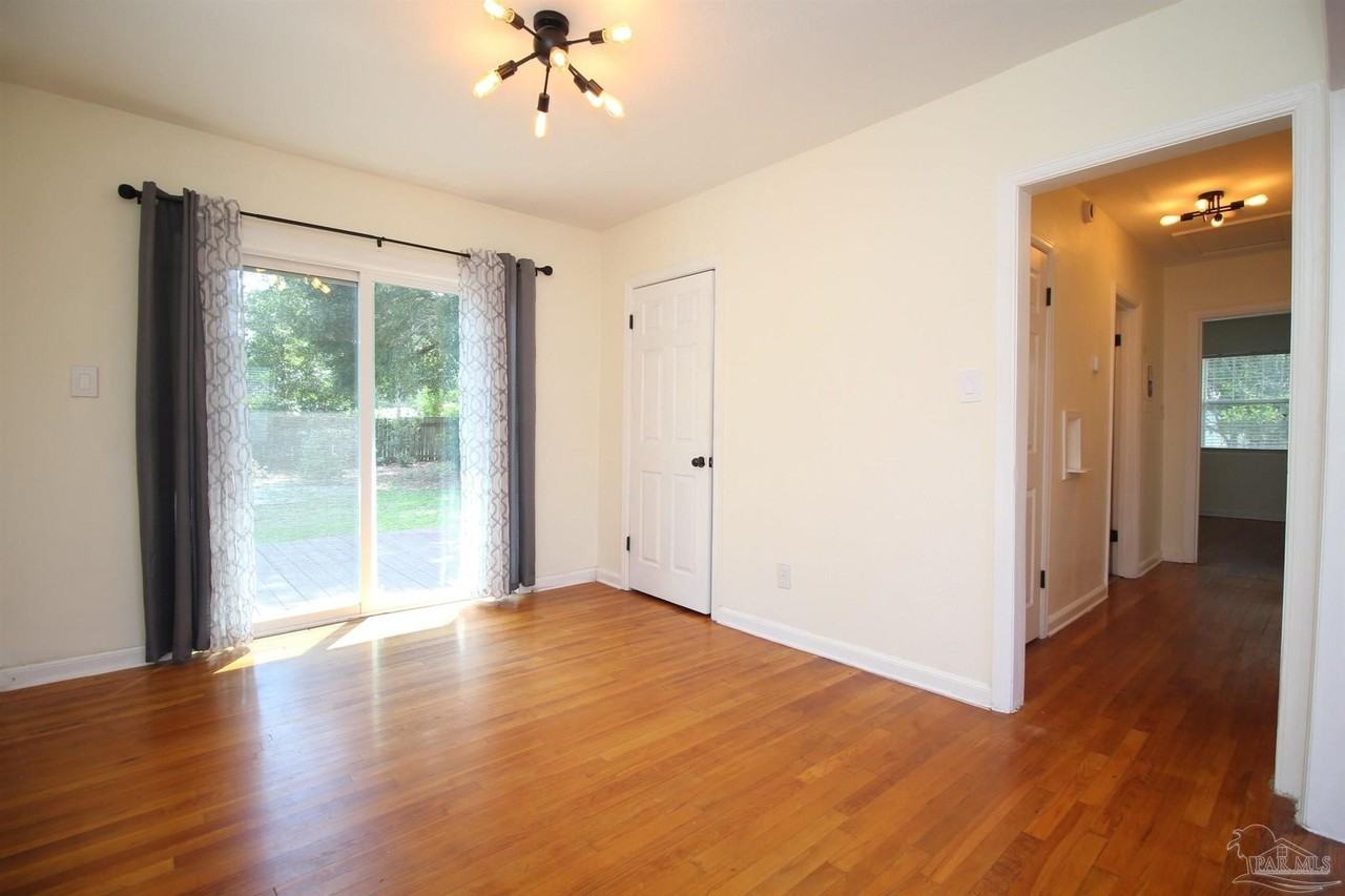 1701 Anderson St - Photo 7 of 25