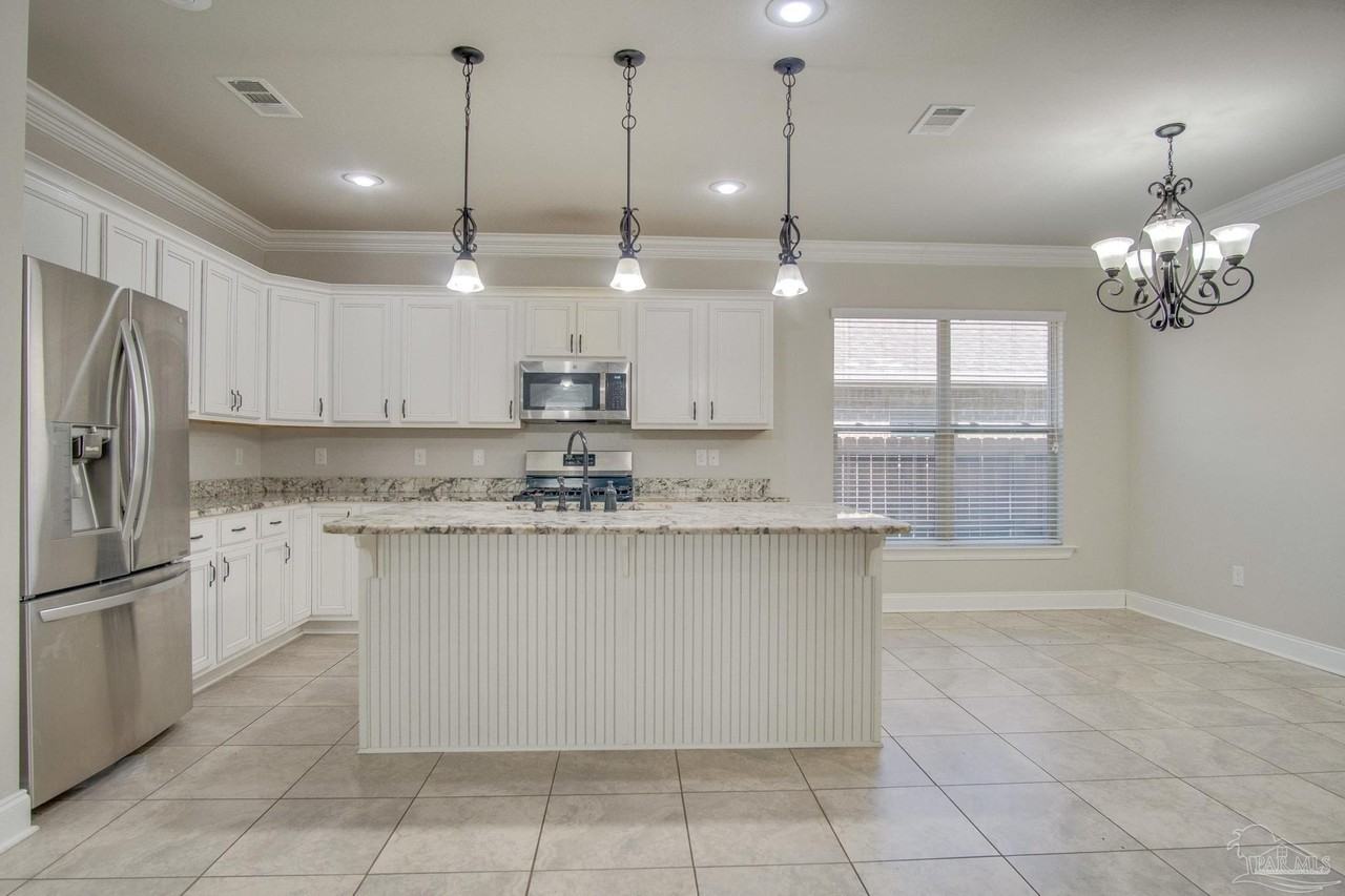 1752 Waterbury Way - Photo 7 of 30