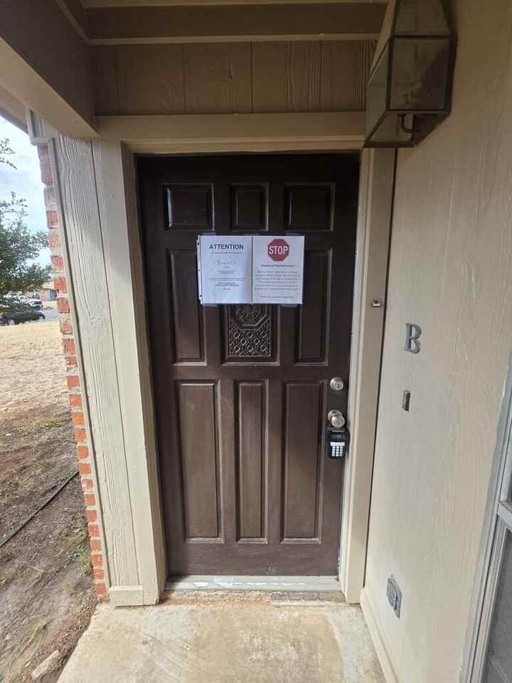 4800 Country Club Dr #B - Photo 2 of 17
