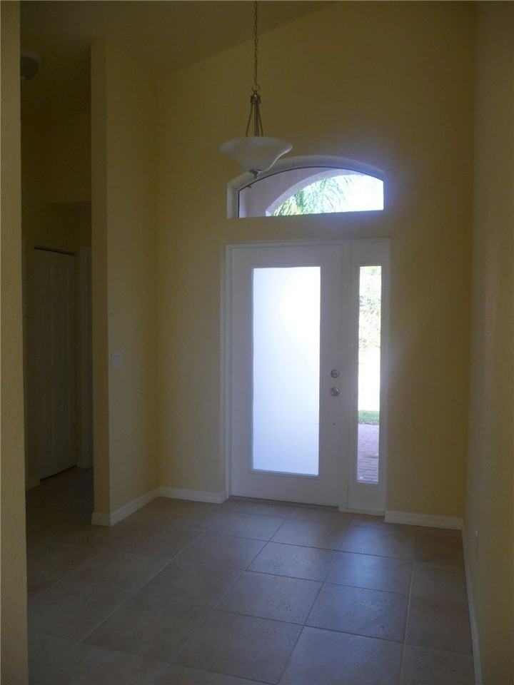 515 Calamondin Way Sw - Photo 2 of 21
