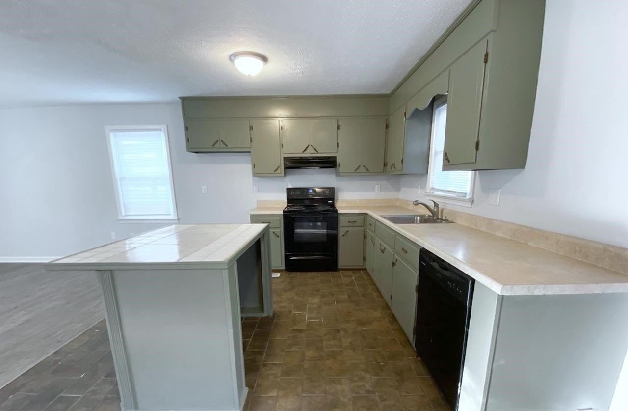 2964 Dye Ford Rd - Photo 3 of 11