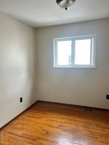 8064 Timken Ave - Photo 7 of 9