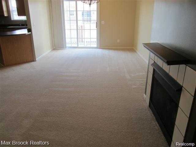 15200 Addington Dr #157 - Photo 3 of 9
