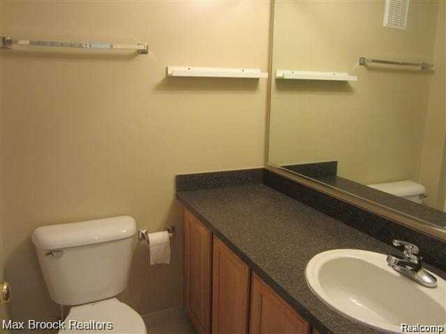 15200 Addington Dr #157 - Photo 6 of 9