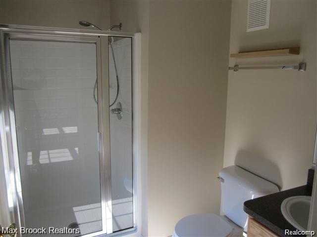 15200 Addington Dr #157 - Photo 7 of 9