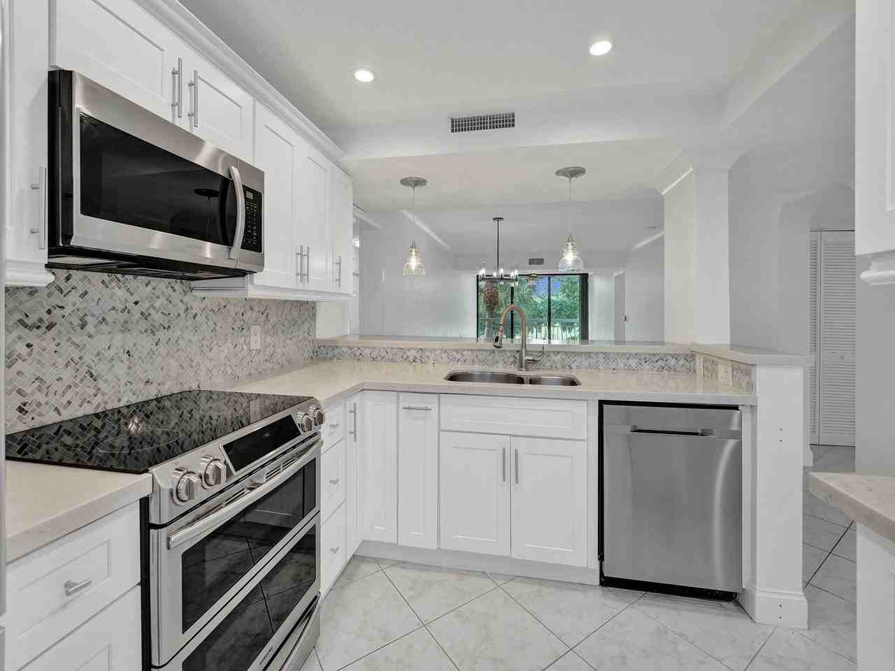 6169 Balboa Cir #306 - Photo 5 of 47