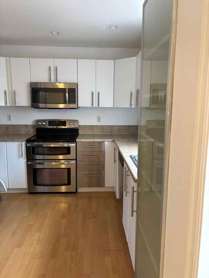 1637 Ne 5th St #2 - Photo 7 of 16