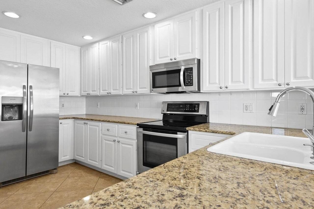 1836 Jeaga Dr - Photo 2 of 24