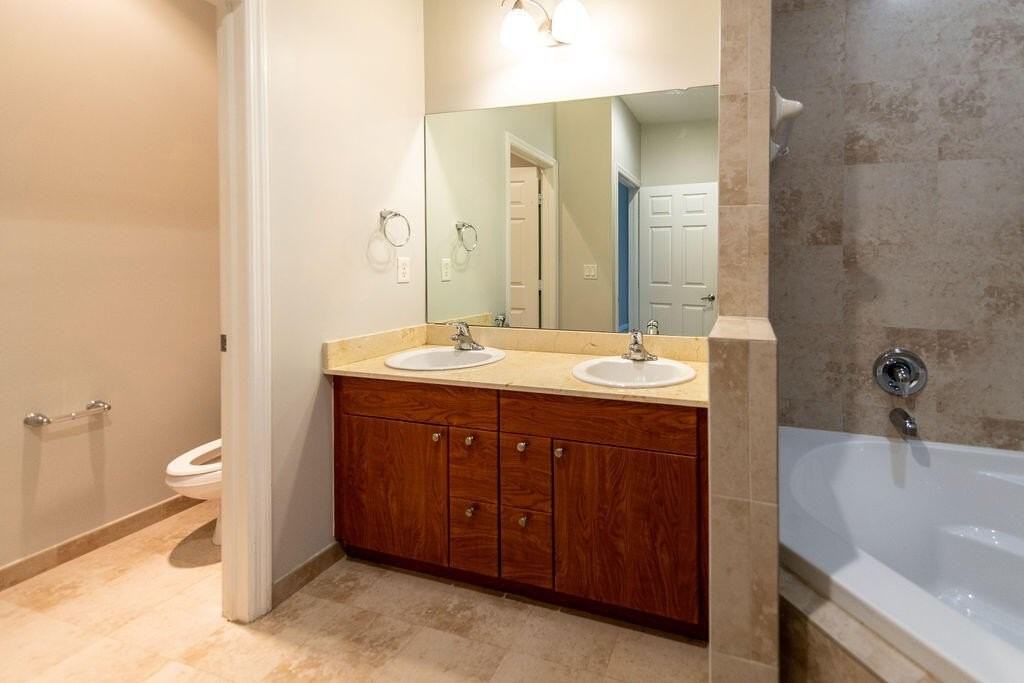 2326 Vintage Dr - Photo 4 of 50