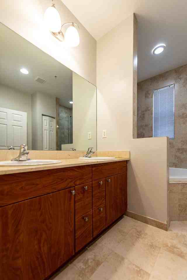 2326 Vintage Dr - Photo 7 of 50