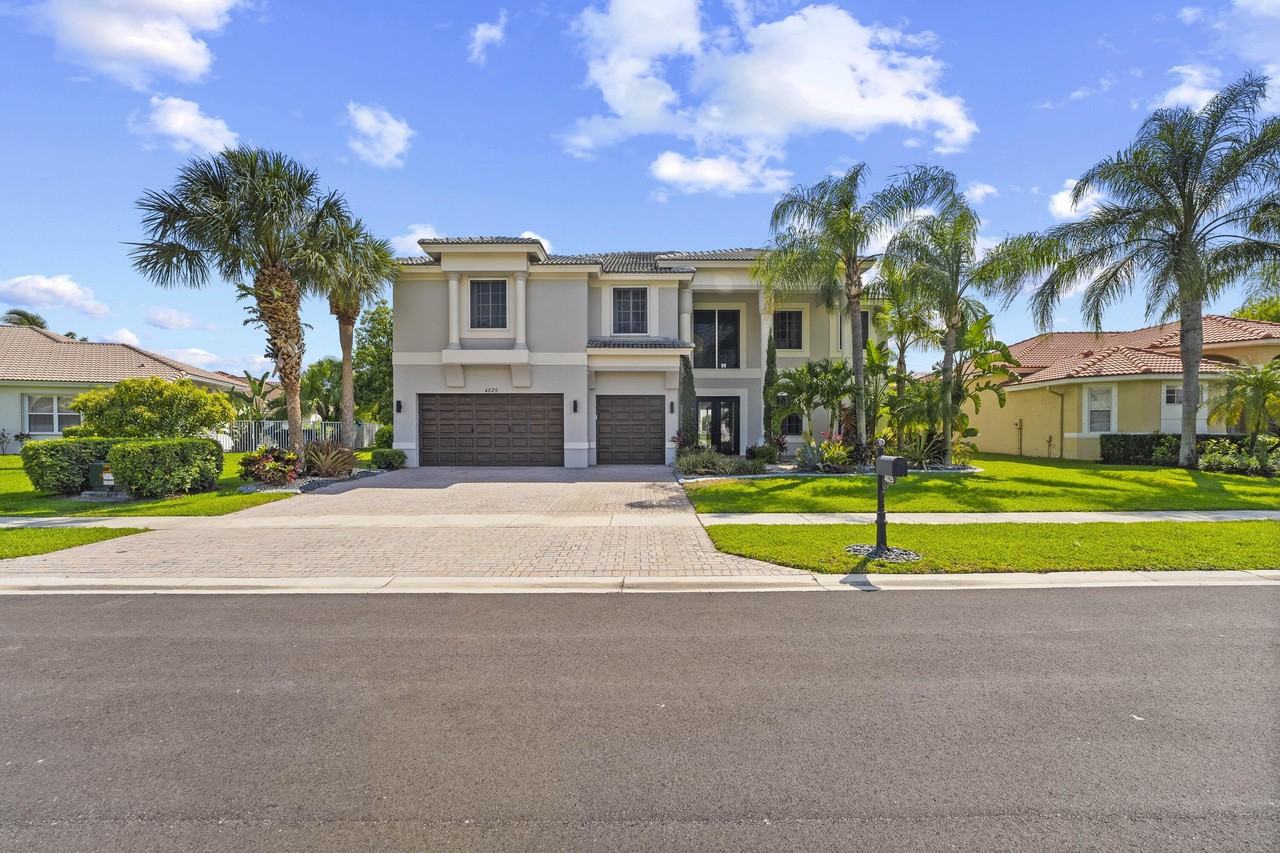 4625 Island Reef Dr - Photo 3 of 46
