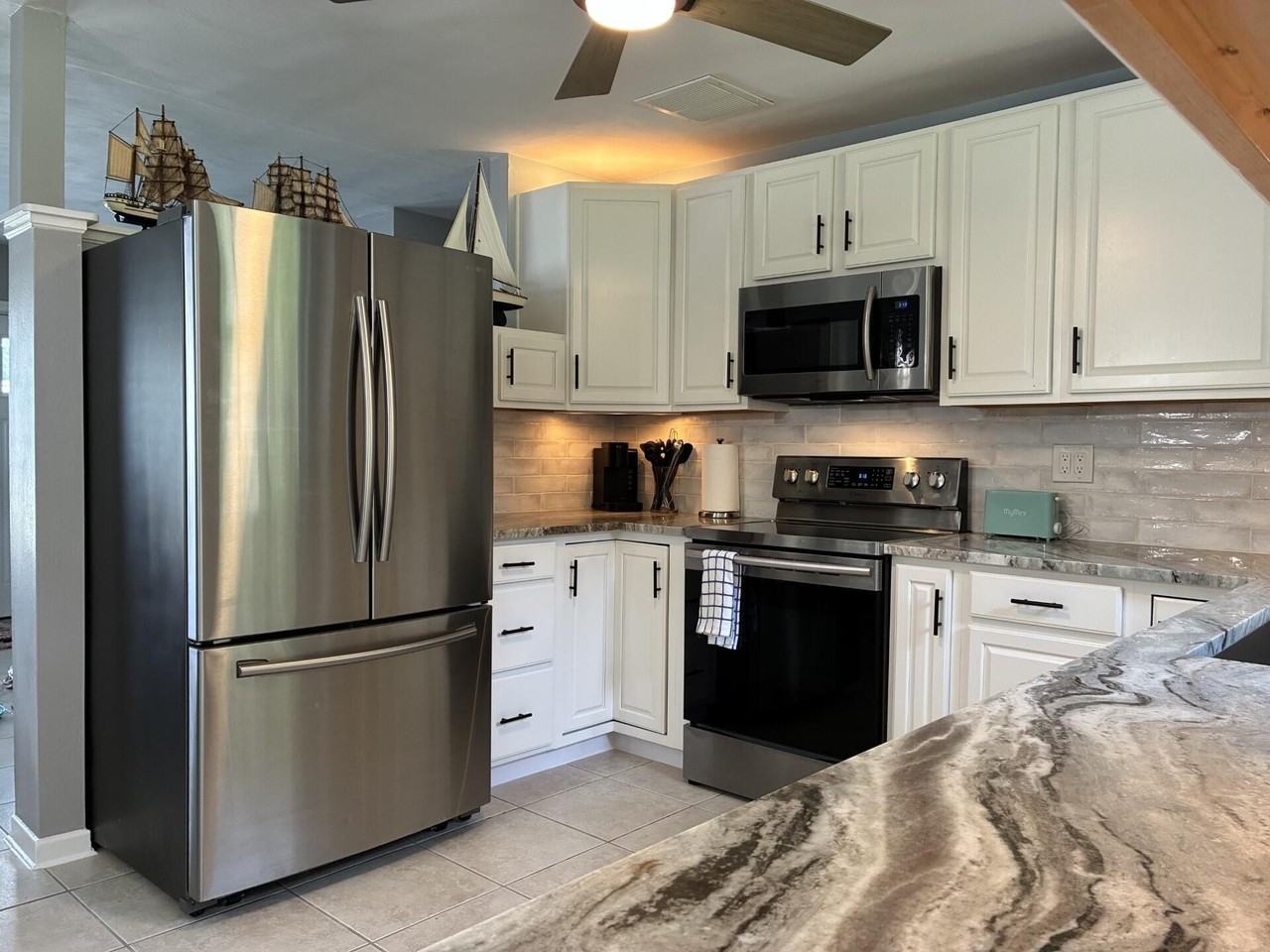 3156 Se Mimosa St - Photo 4 of 12