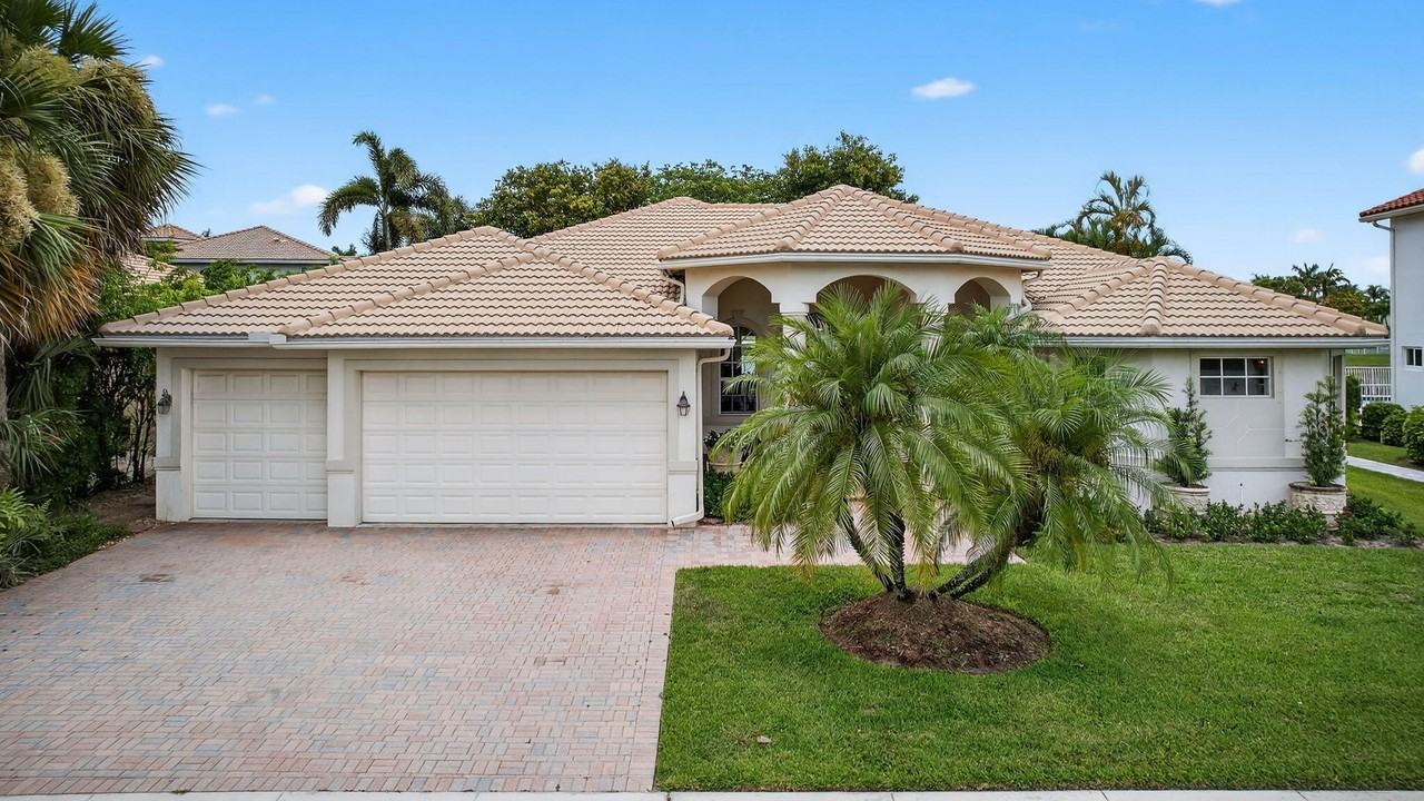 4693 Sugar Beach Way - Photo 5 of 50
