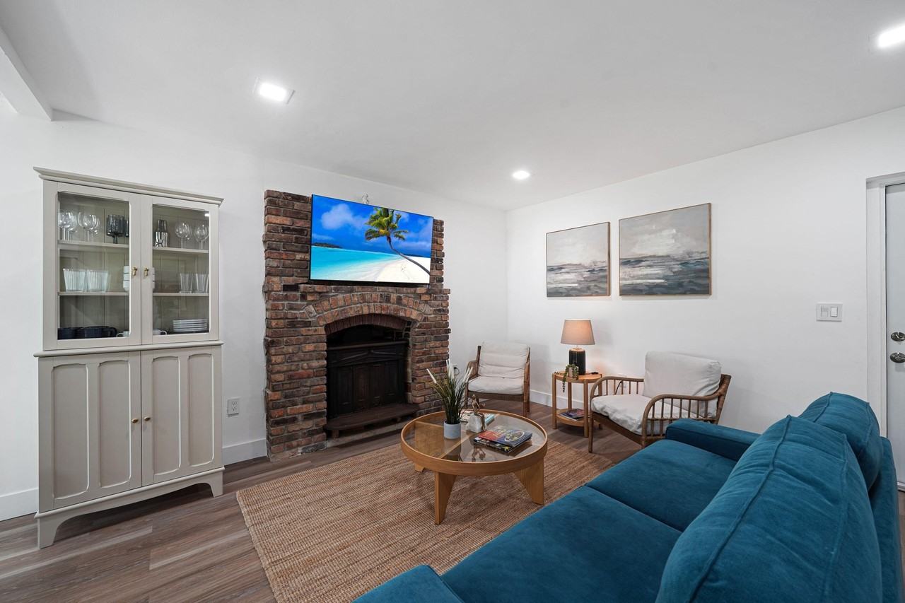 2707 Adams St - Photo 6 of 31